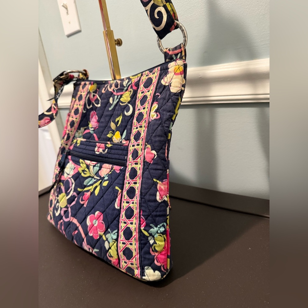 Vera Bradley Crossbody Hipster Bag Ribbons Retired Pattern Adjustable Strap 2012 - Picture 5 of 12